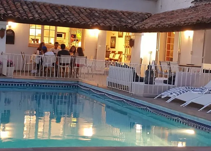 D'agde: A Vivre En Famille Et Entre Amis
