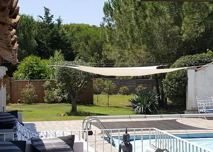 D'agde: A Vivre En Famille Et Entre Amis Villa Le Grau-dʼAgde